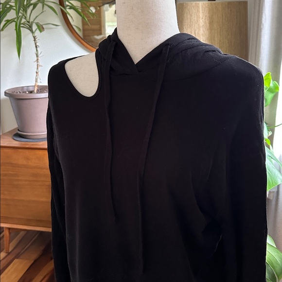 LA made Tops - NWT LA Made Cold Shoulder Hooded Sweatshirt